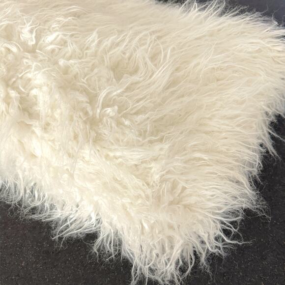 UGG Home New Zealand Sheepskin Large Fuzzy Lumbar Bolster Body Pillow 38 x 16 in - Picture 4 of 7